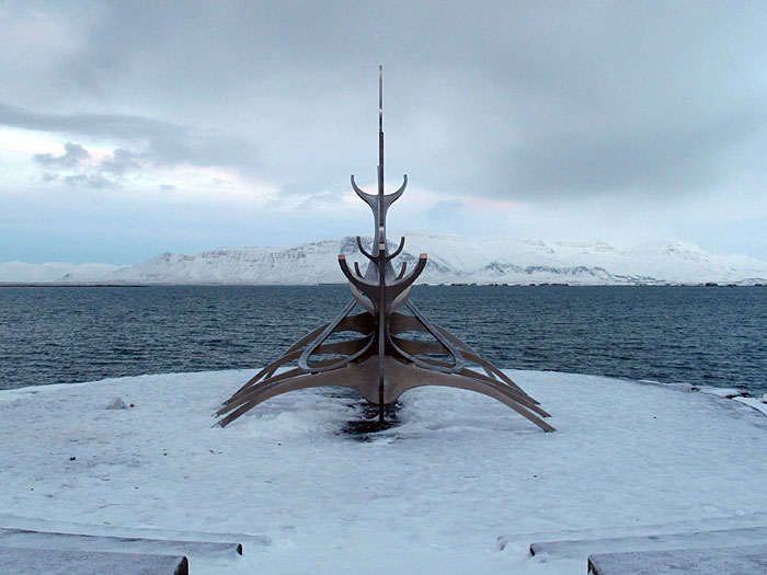 Reykjavík. Verschiedenes XXXIX. - Sólfarí. (04. bis 10.01.2012)