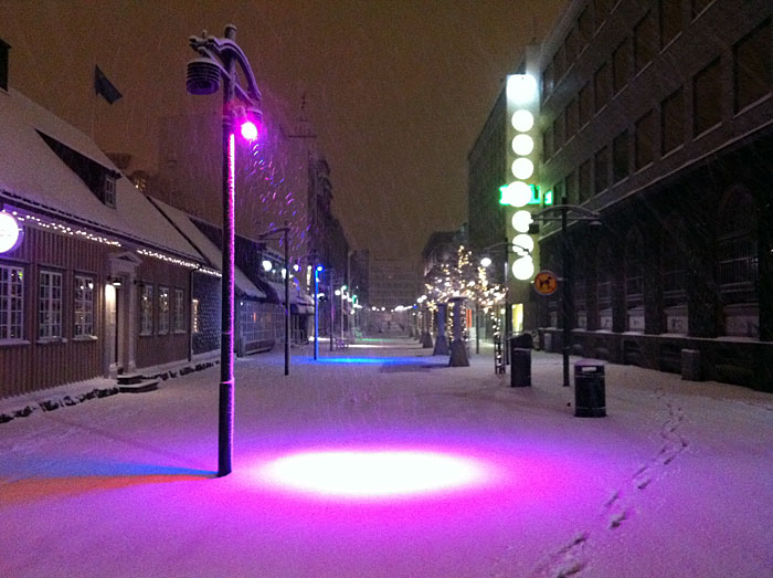 Reykjavík. Miscellaneous XXXX. - Austurstræti - colourfull street light, on snow. (22 till 31 January 2012)