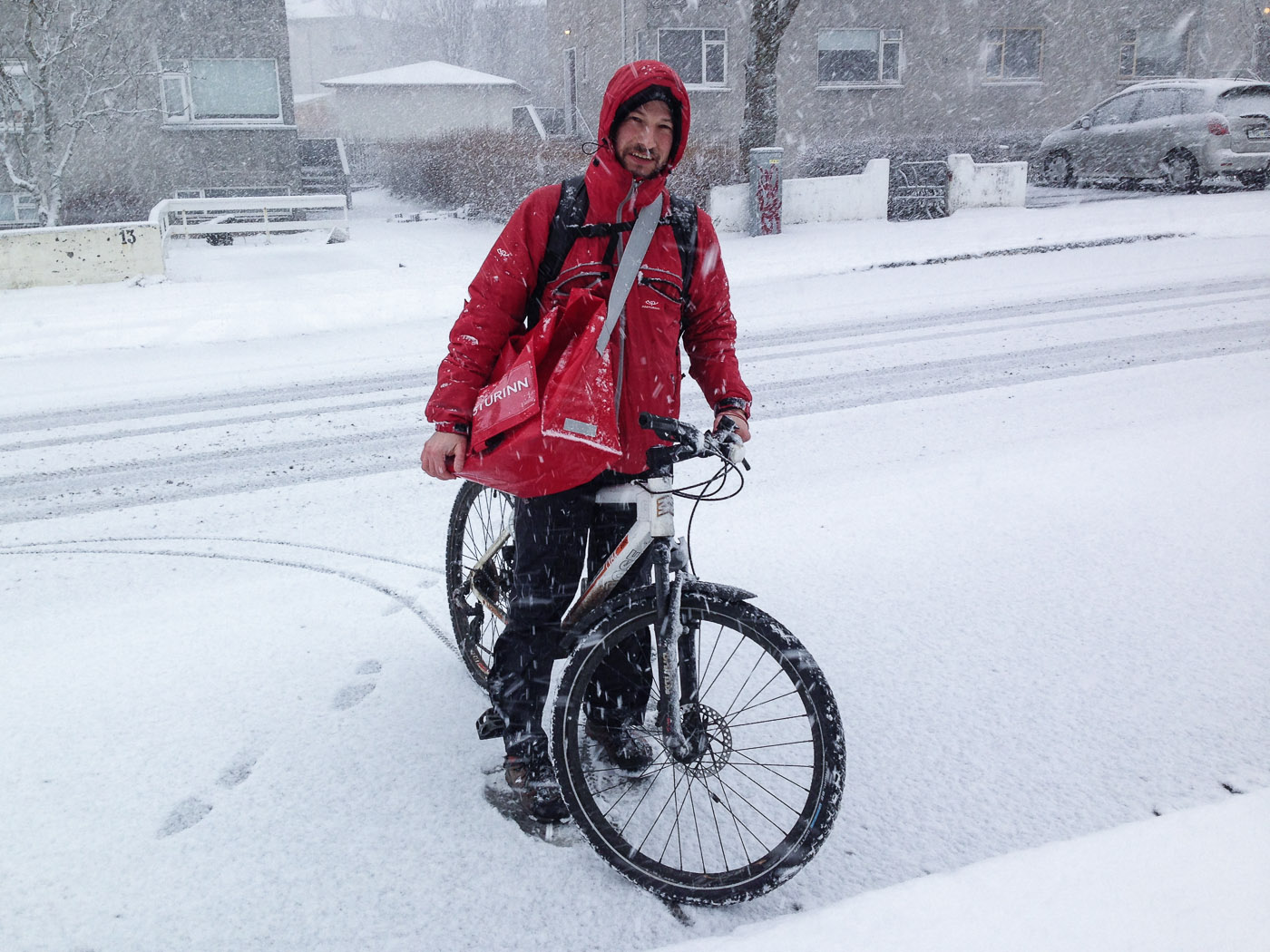 Reykjavík. Miscellaneous LXXV. - Me, delivering mail. In snow (my favorite kind of weather for delivering mail). (5 till 26 March 2014)