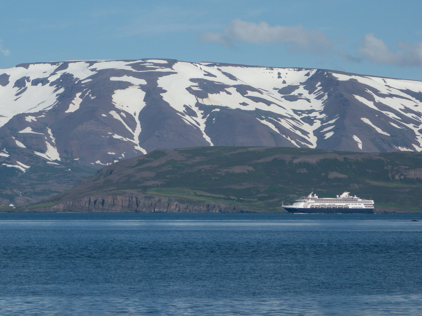 Northern Iceland - Hrísey island. On vacation. - <a href='http://www.hrisey.net/en/' target='_blank' class='linksnormal'>Hrísey</a>. Hmmm, I don't like it so much ... (22 July 2014)
