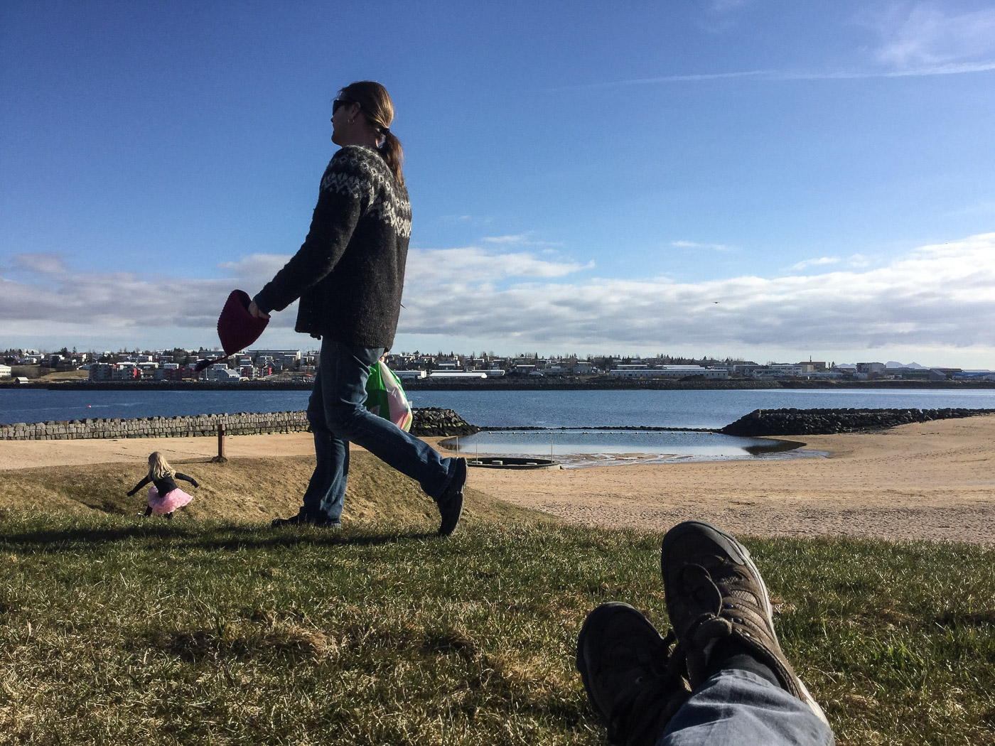 Reykjavík. Miscellaneous XCVI. - Lying in the sun (what a joy!)! (1 till 30 April 2016)